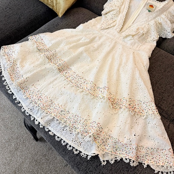 Farm Rio Eyelet Patch Beaded Mini Dress Size Small Retail $375
Amazing Condition - Picture 13 of 16
